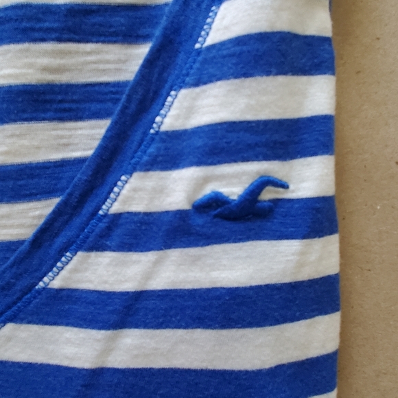 Long Sleeve Hollister Tee - Picture 2 of 6